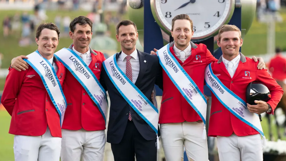 Edouard Schmitz siegt mit Schweizer Team im Nationenpreis